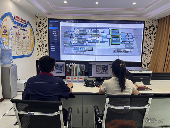 桐梓縣供排水公司供水調度指揮中心（王裕攝）