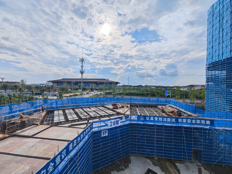 貴陽大數據科創城多邊超算基地項目施工現場。