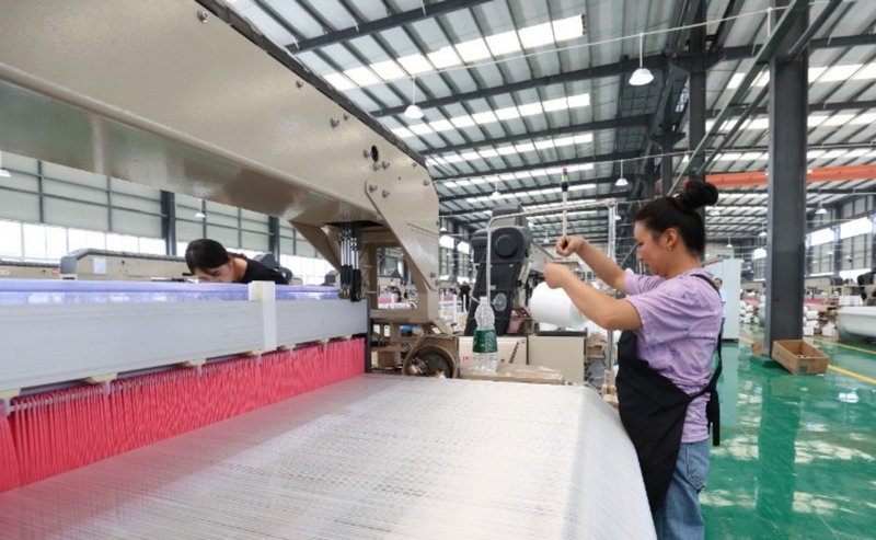 畢節紡織“研產銷一體化”項目一期建成投產。