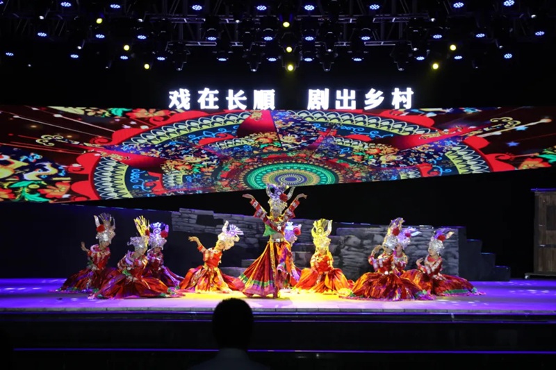 第一屆資料圖。