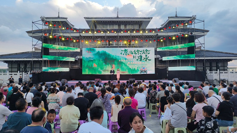 習水避暑旅游消費季活動現場。羅金攝