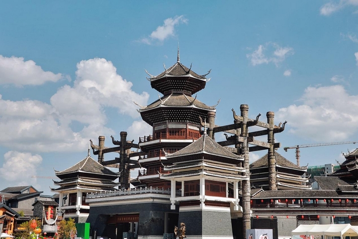 多彩貴州城一隅。