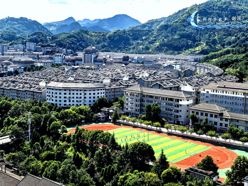 魅力無限的貴州劍河縣城。張春雷攝