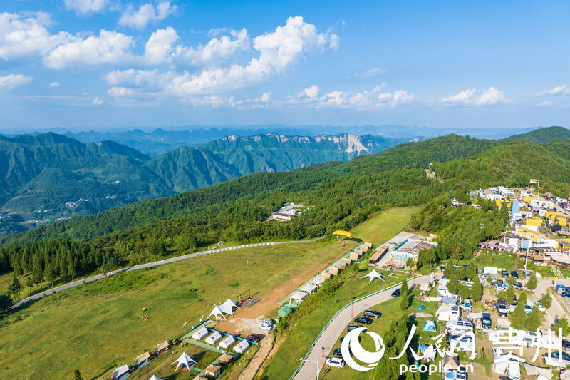 航拍貴州六盤水野玉海飛行營地。人民網記者 涂敏攝