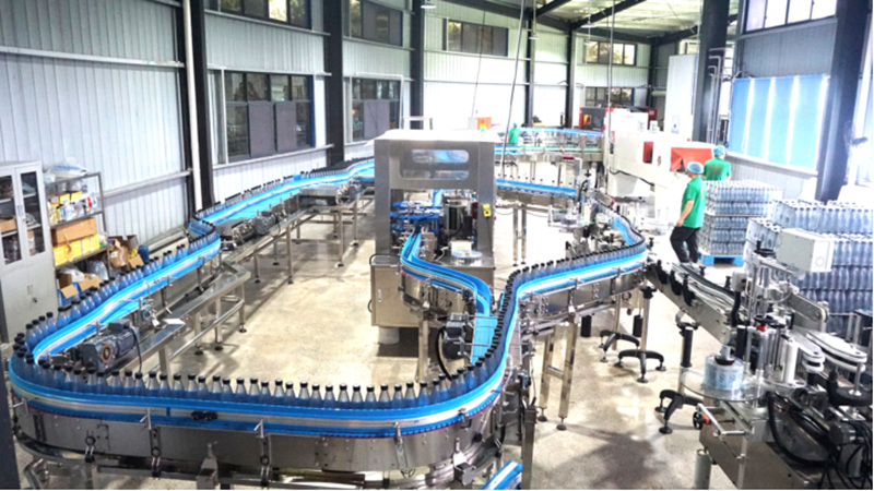 中華山天然蘇打水生產線。