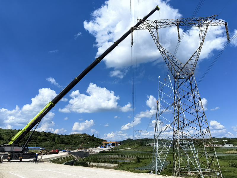 鐵塔組立。