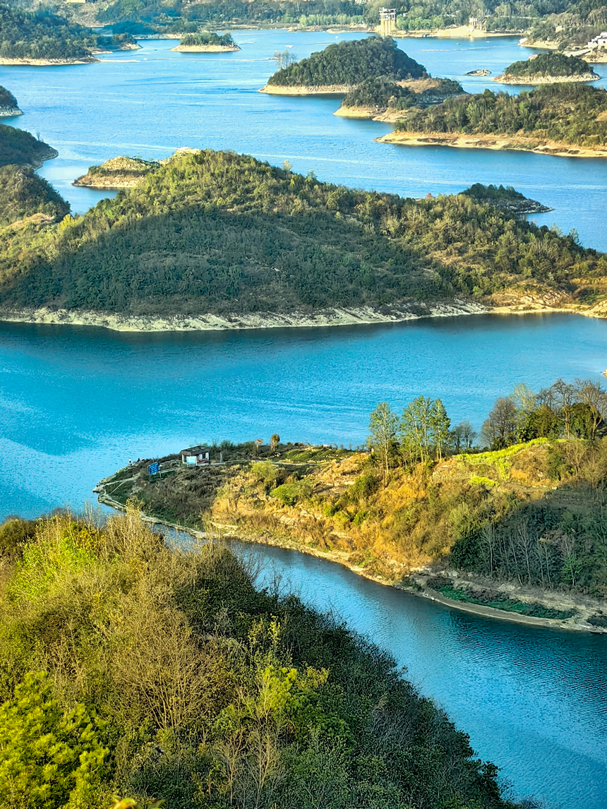 貴陽阿哈湖群島。湯恩博攝