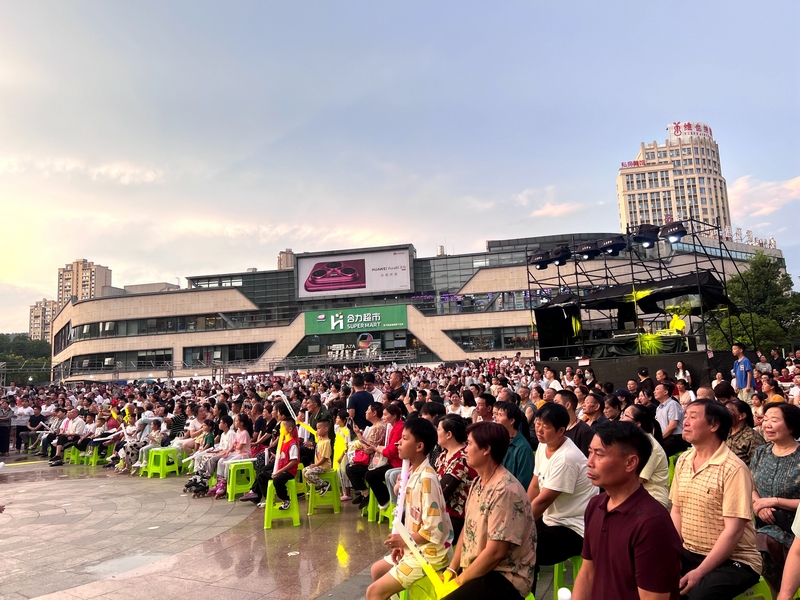 湖畔音樂匯現場。江勇 攝.jpg