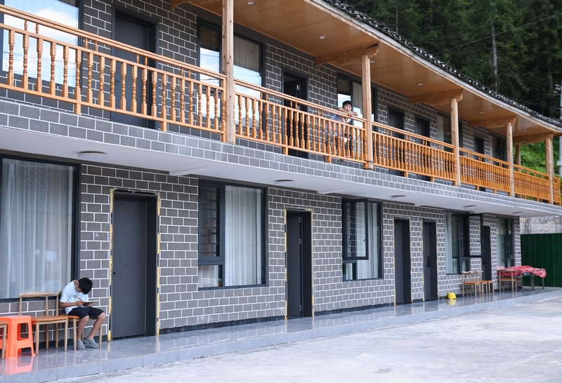 桃花源社區老村委會改造的民宿已投入使用。