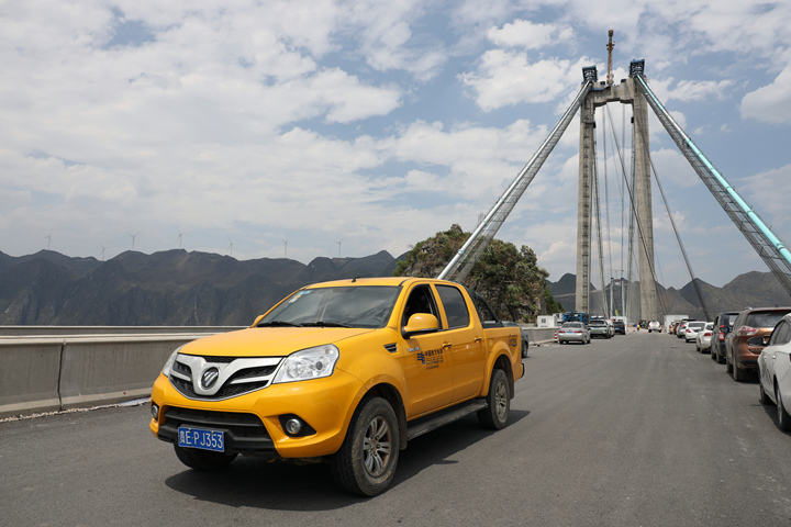 南方電網供電服務車進現場。