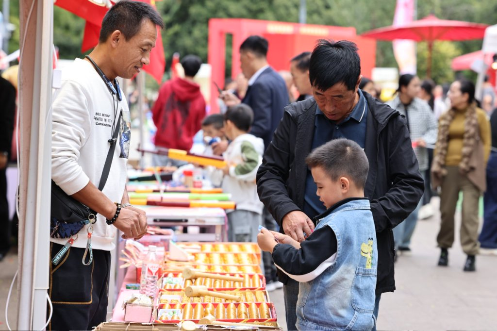 活動現場?；ㄏ獏^委宣傳部供圖