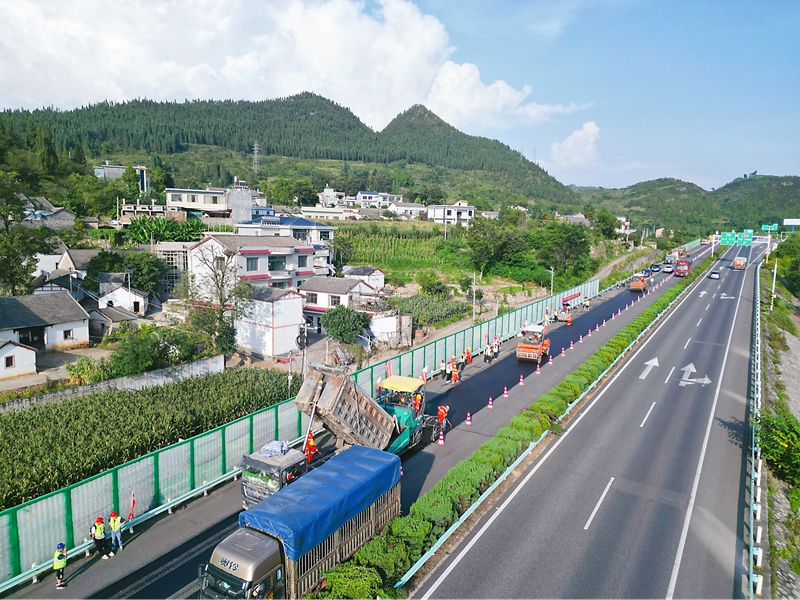 交通運輸部2024年度國家公路現代養護工程試點項目G78汕昆高速板江段路面維修養護項目。.jpg