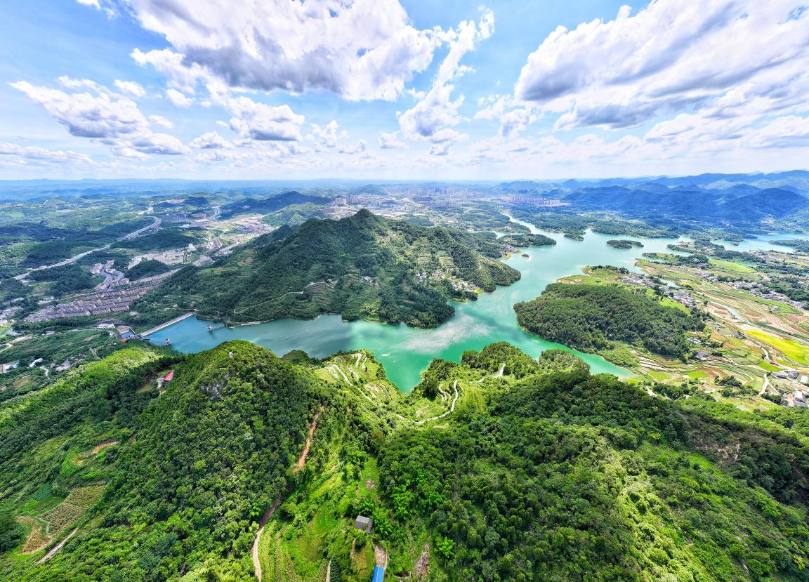 中橋水庫庫區。龔璞攝