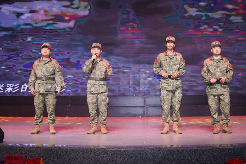 精彩的合唱表演。