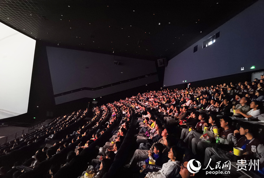 觀影現場。人民網記者 王秀芳攝