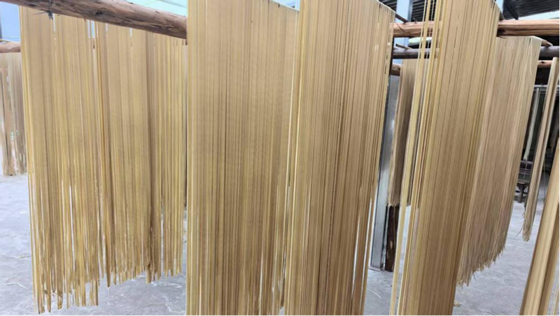 農戶麥子面晾曬現場。黃信忠攝