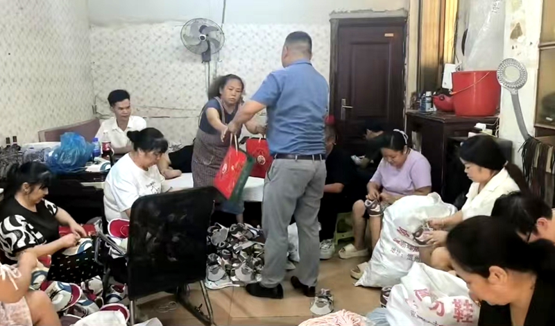 為溫州黔籍鄉親送去“家”的溫暖。