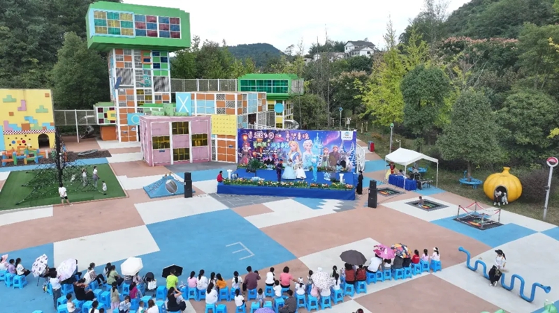 息烽雙節旅游市場火熱。