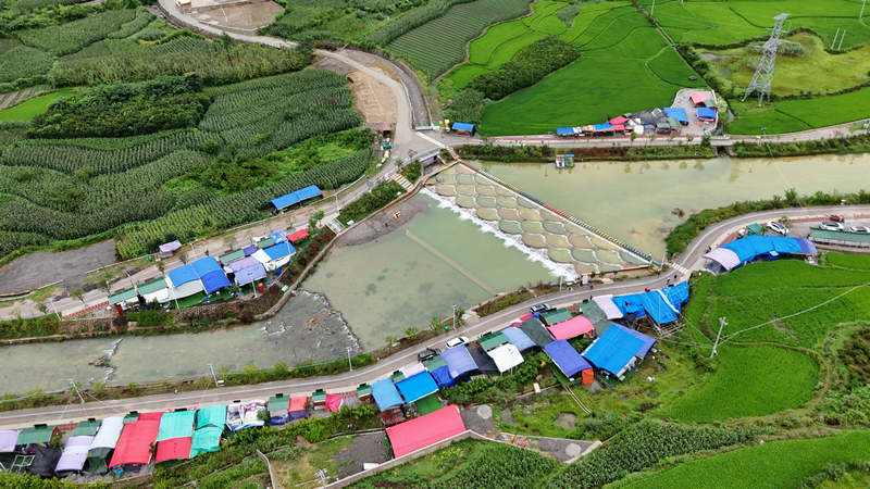 龍里縣龍山鎮余下村魚麟壩。