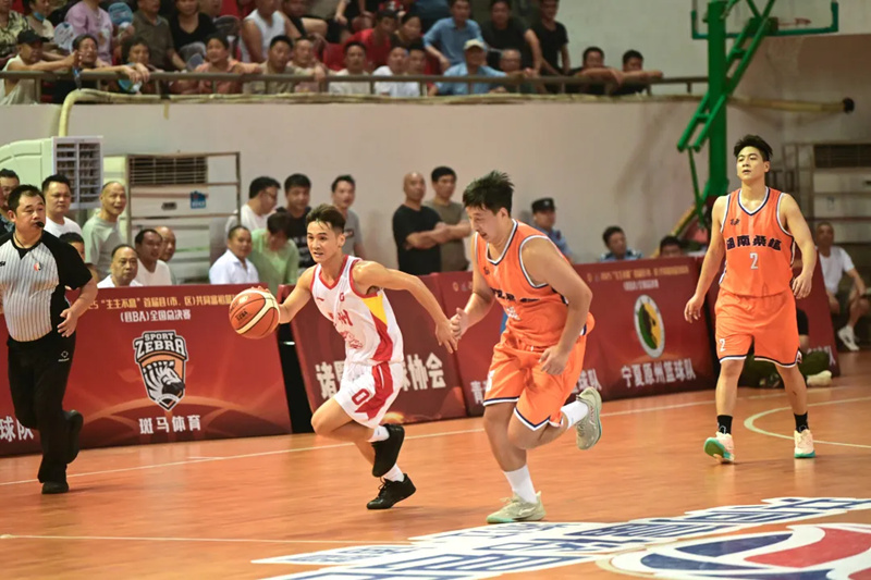 縣BA上的“46分先生”，校園里的追夢者。