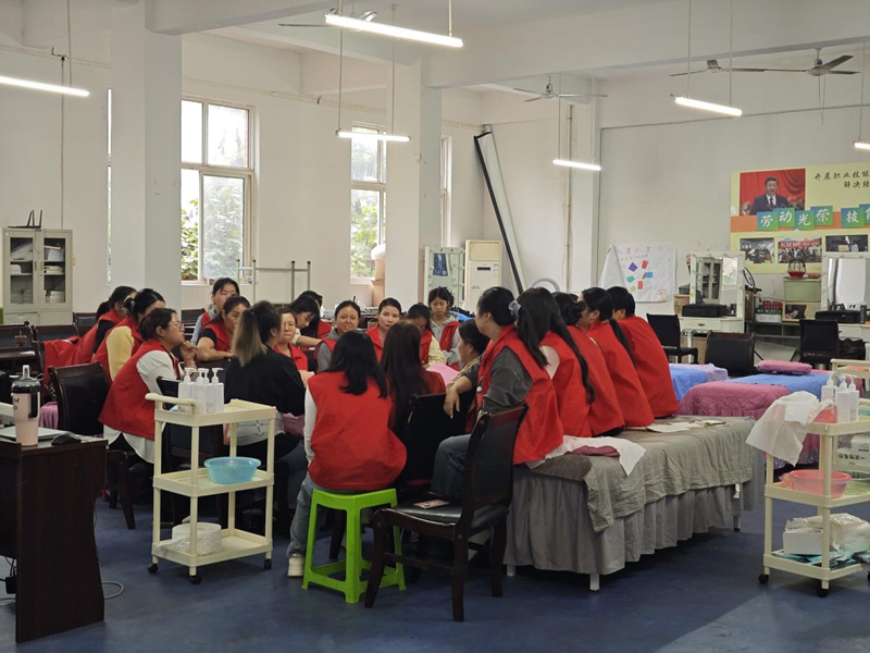 技能培訓“精準滴灌” 賦能高質量就業。