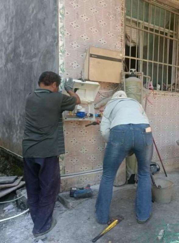 紫云自治縣大營鎮芭茅村自來水安裝中