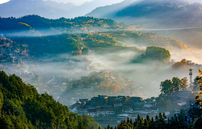 苗疆圣地·和美雷山。