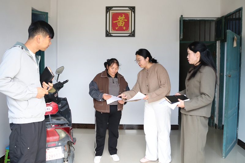 獨山縣：強宣傳 優服務 推動醫保征繳工作。