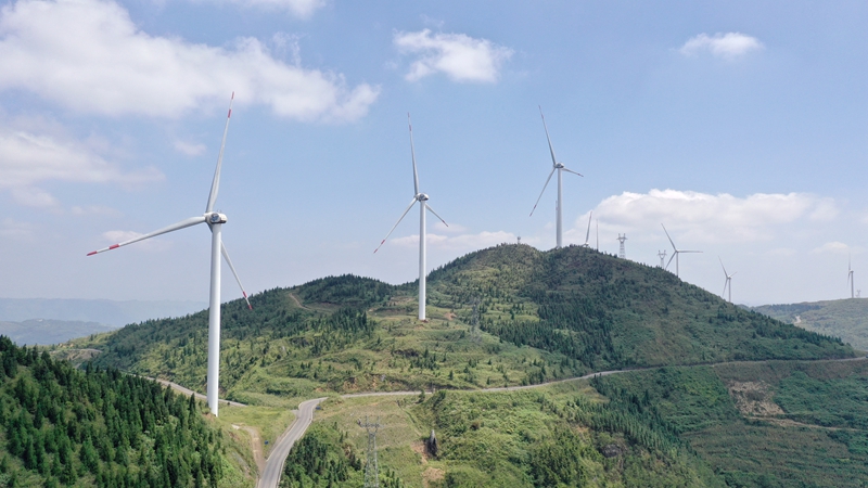 貴州省黔西南州布依族苗族自治州晴隆縣大廠鎮的蘇家屯風力發電場一角。盧關文 攝.jpg