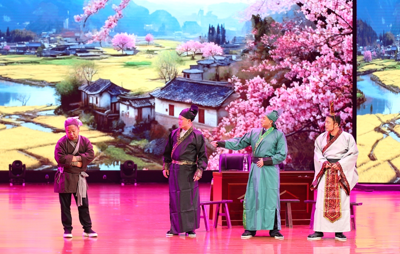 獲獎作品《桃園三結義》。陳春志攝