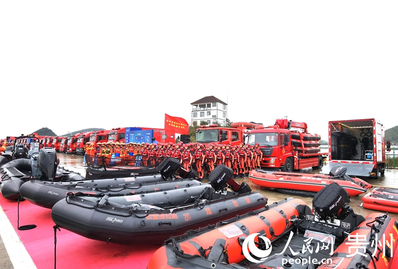 水域救援力量展示。人民網記者 王秀芳攝