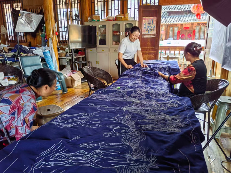 刺繡現場 (2).jpg