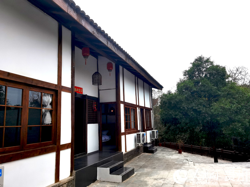 車田村由村民舊居改造的民宿。人民網記者 王秀芳攝